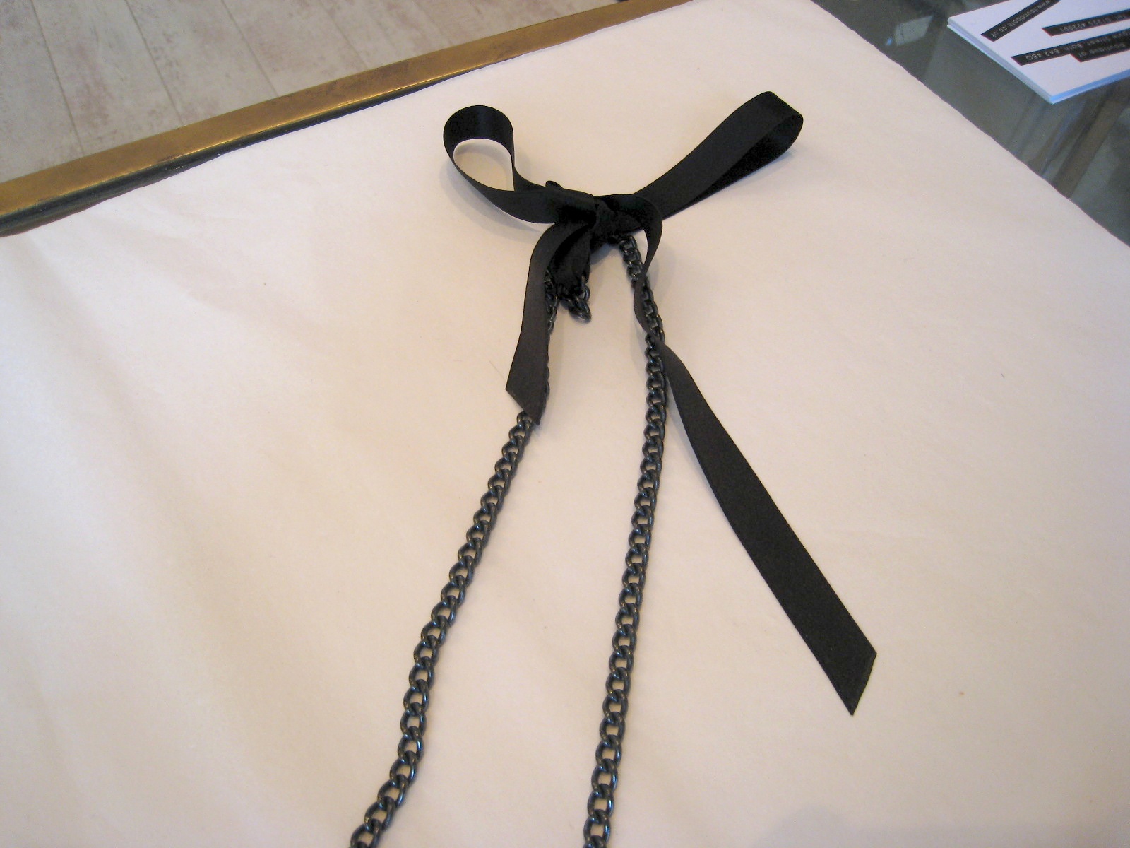 kobi necklace ribbon