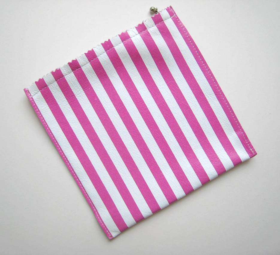 natthakur - pink sweetshop purse found boutique bath designer 